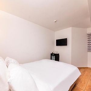 Budget Kamer met een King Size Bed